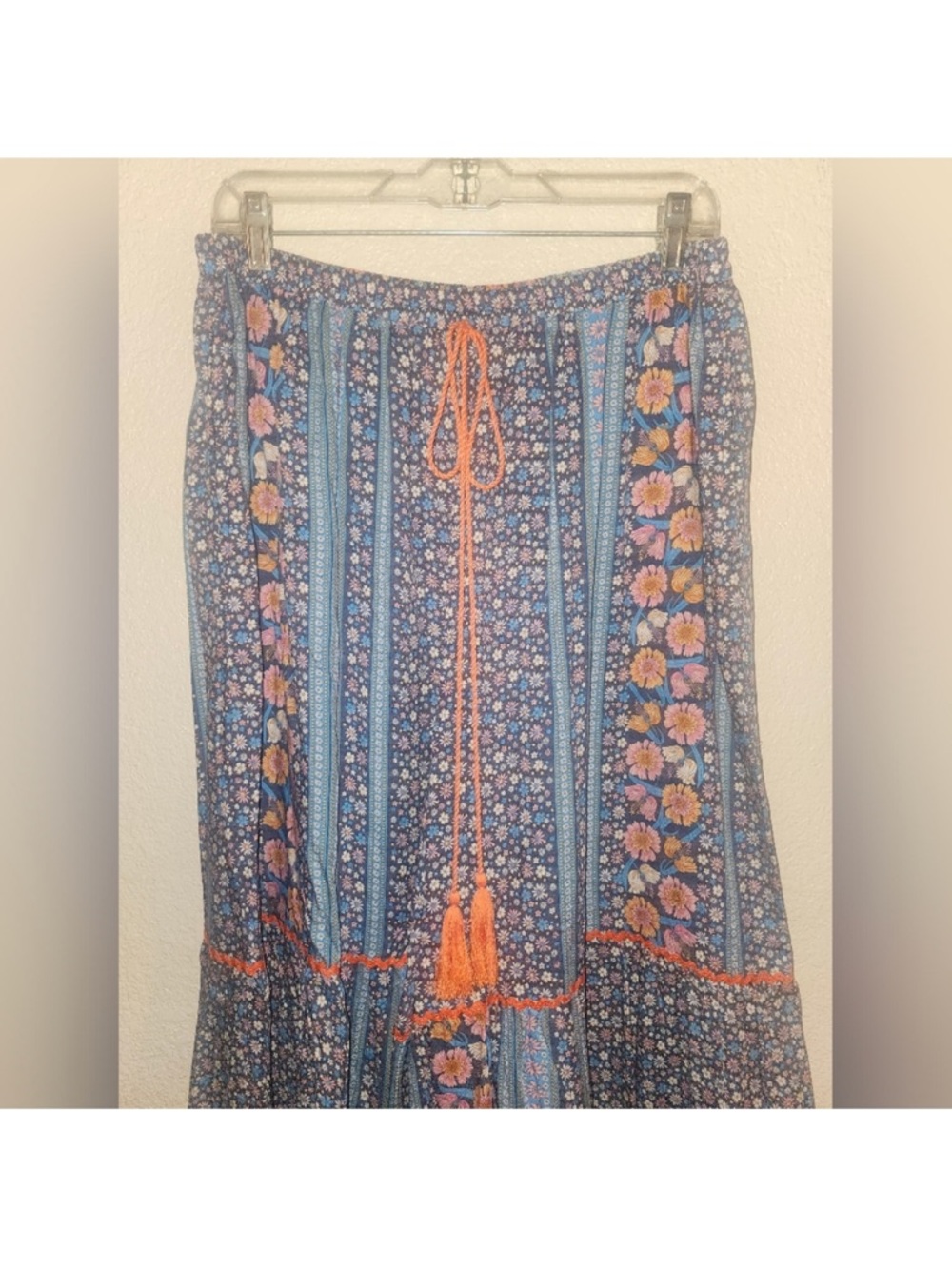 easel Blue Floral Patchwork Wide leg boho pants  with Orange Trim NWOT - Picture 11 of 15